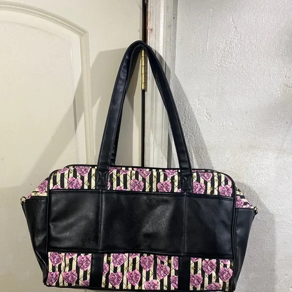 Betsy Johnson quilted black and white stripes with Purple Hearts weekender 18/13 - Picture 11 of 16